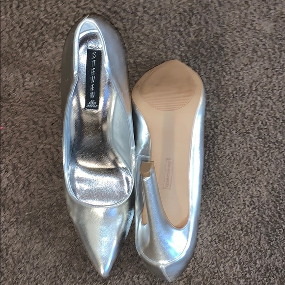 Silver Steve Madden Heels - Picture 2 of 2